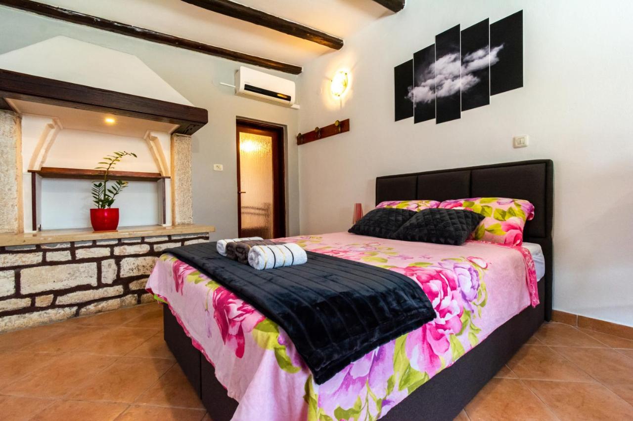 MuntićHouse 1119别墅 外观 照片